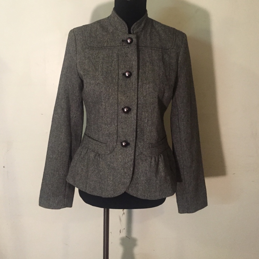 Gray blazer